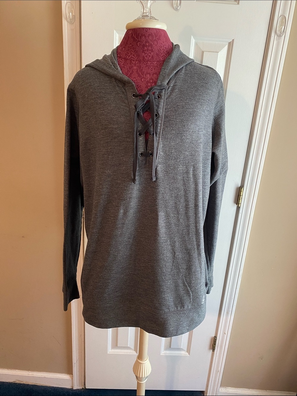 Reebok Lace-Up Hooded Long-Sleeve Shirt - Gray XL with Pockets Causal Wear